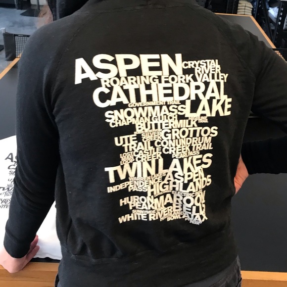 Meet your Posher, Insider - Picture 2 of 2